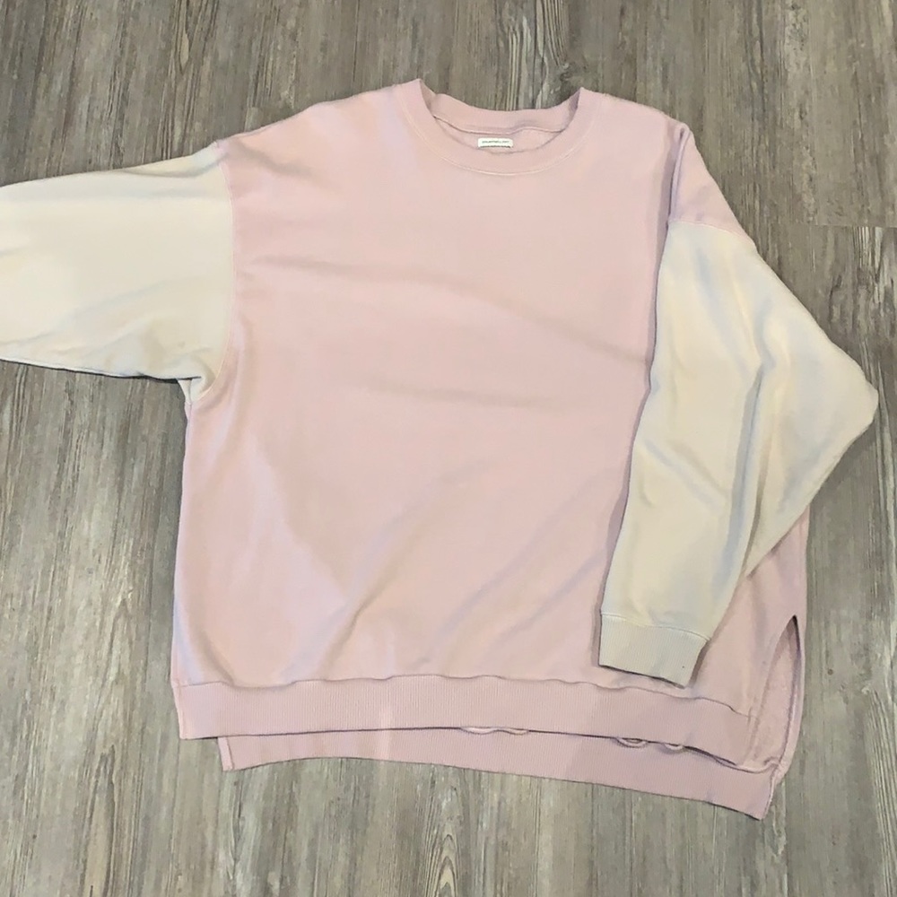 Blush and tan AE jegging fit pullover